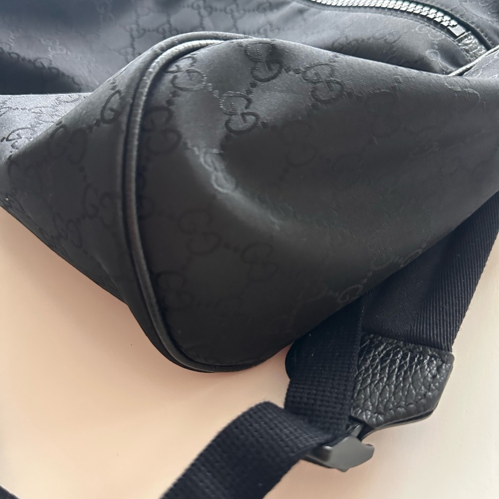 Gucci Men's Black Backpack - Picture 10 of 14